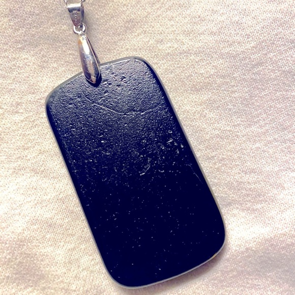 Fused glass pendant on a silver tone chain - Picture 4 of 7